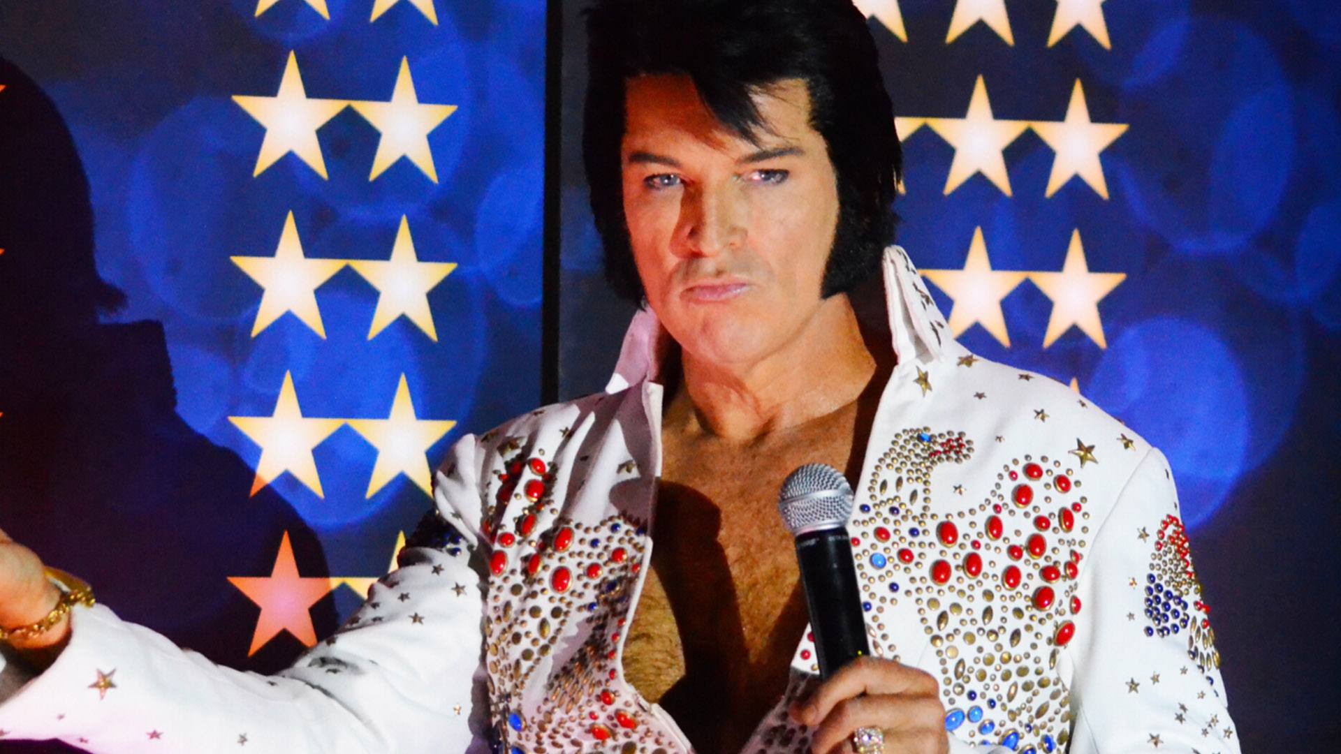 Elvis Forever – Damian Mullin Up Close & Personal