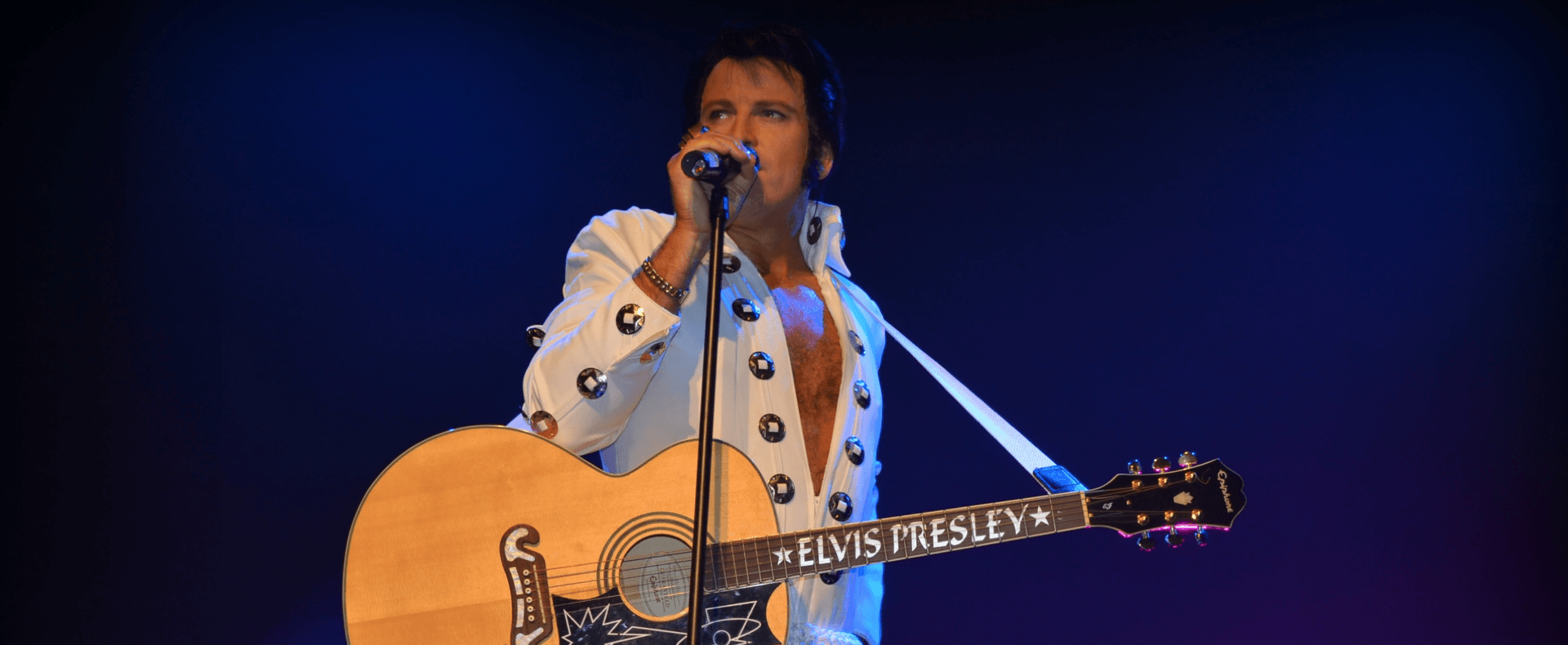 Elvis Forever – Damian Mullin Up Close & Personal