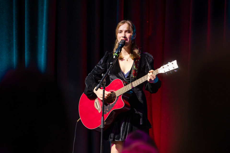 Live & Local: Alina Grace