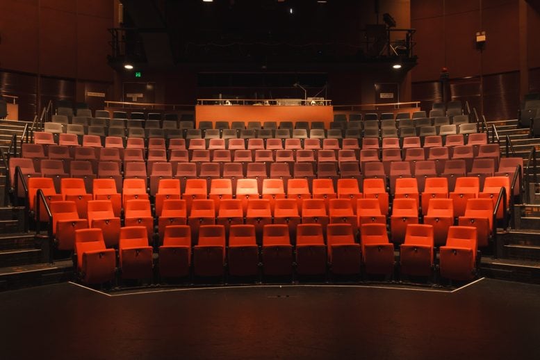Highlight Image for Audience Experience & Seating