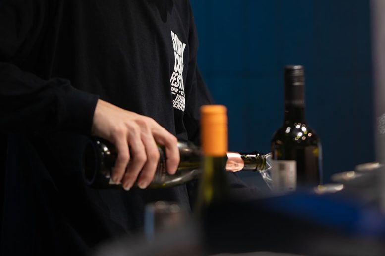 Highlight Image for Pre-Show Drinks & Nearby Dining