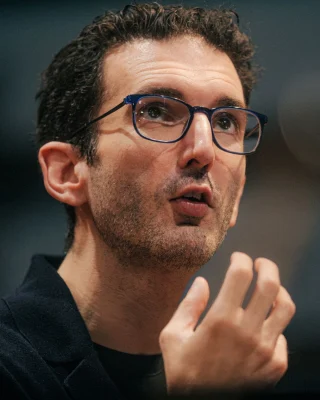 🎶 Penrith, did you know? One of the world’s most electrifying pianists is performing live TONIGHT at 7pm! As heard on @abcinsydney this morning, internationally acclaimed pianist @emmanuel_despax (FR/UK) brings the Sydney exclusive of his concert "Chopin: A Stranger in Paris" to @the_joan for one night only. ✨ A few tickets remain — unlock $10 rush tickets by using the promo code CONCERTO1. Book via the link in our bio or in-person at Box Office tonight. Photos by @eddysummersphotography #Penrith #LiveAtTheJoan #EmmanuelDespax #Chopin #ClassicalMusic #PenrithEvents @penrithcitycouncil @visitpenrith @ikonarts @visitwesternsydney