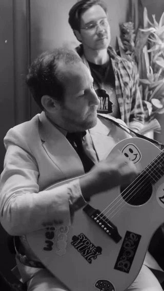 ARIA Award-winning singer and songwriter, Ben Lee, is bringing his eclectic and eccentric music to The Joan.  With a brilliant music career spanning three decades, Lee has gifted music lovers with timeless tunes such as Catch My Disease and We’re All In This Together.  Don’t miss this much-loved Australian music legend next Friday, January 30 at 7:30pm ✨