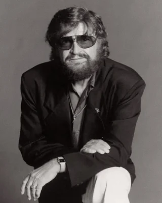 Before Elvis Presley became a legend, there was Sam Phillips. ✨  The visionary producer behind recordings by Elvis, Johnny Cash, Roy Orbison, Jerry Lee Lewis, Carl Perkins and Howlin’ Wolf takes centre stage in a celebration of the man who helped shape rock ’n’ roll. 🎶  🪕 Join us for Morning Melodies at The Joan on Wednesday 24 June 2026  🎵 Featuring a three-piece live band led by CC Hall, with Murray Cook on guitar and Phil Hall on bass, the show brings 35 unforgettable hits from Elvis Presley, Johnny Cash, Carl Perkins, Jerry Lee Lewis, Roy Orbison and more to life.  🎟️ Tickets are selling fast — book now via the link in bio.  VIP tickets available ☕️🥐  #morningmelodies
#whatsonpenrith
#whatsonwesternsydney